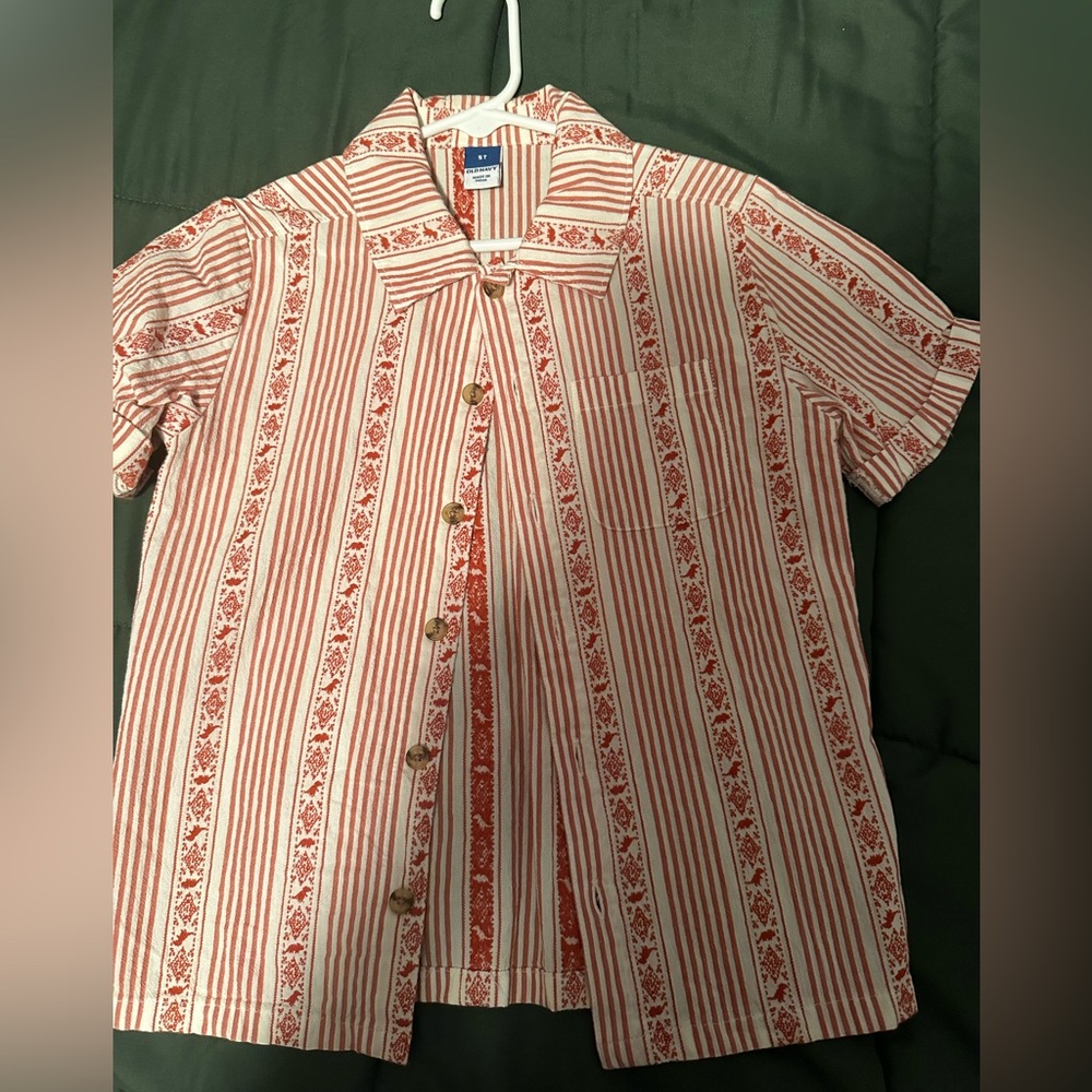 Old Navy Men's Red and White Patterned Shirt